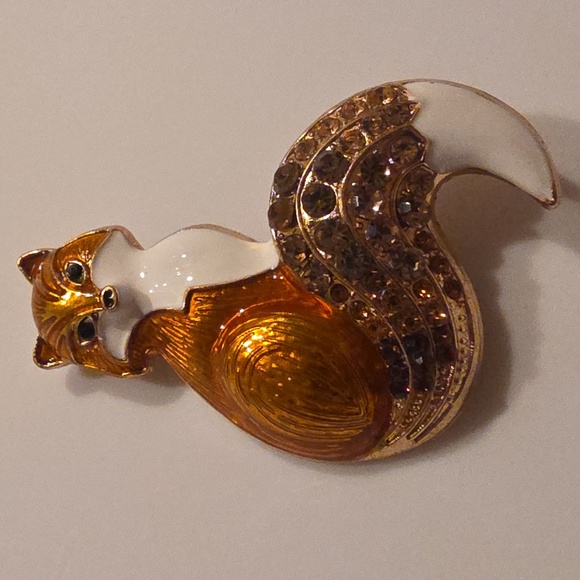 New Golden Orange Fox Brooch fir Sweaters, Jackets, Bags, Hats, Scarf - Picture 1 of 4